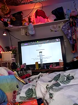 gurlnips online show from 02.02.25