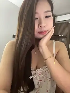 Snapshot of Bae1103 chatting on 06.18.26 Bae1103 online show from 06.18.26