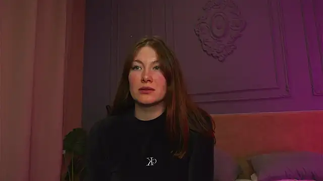 Liv Fay online show from 09.25.25