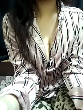 Rumi  online show from 02.06.25