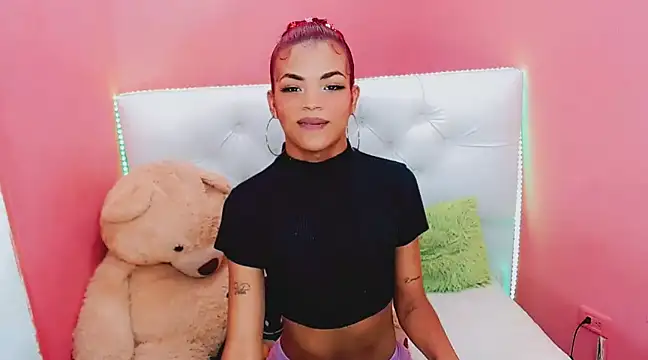 Snapshot of alexa-xxx- chatting on 01.06.25 alexa-xxx- online show from 01.06.25