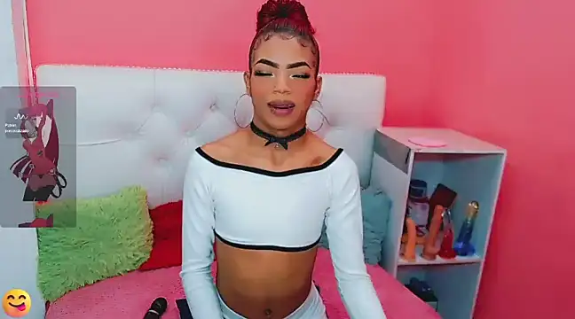 Snapshot of alexa-xxx- chatting on 02.07.25 alexa-xxx- online show from 02.07.25