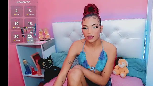 Snapshot of alexa-xxx- chatting on 02.10.25 alexa-xxx- online show from 02.10.25