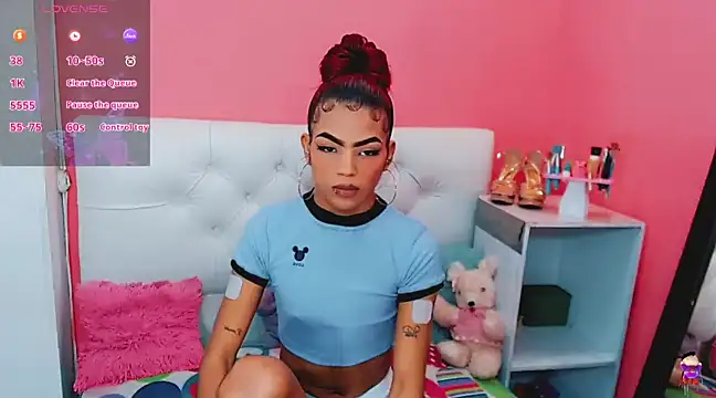 Snapshot of alexa-xxx- chatting on 03.19.25 alexa-xxx- online show from 03.19.25