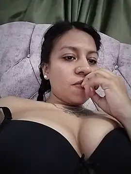 Tiphanydirty3 online show from 05.28.26
