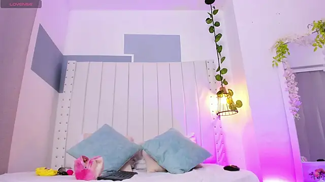 Snapshot of hannah_gray chatting on 10.25.25 hannah gray online show from 10.25.25