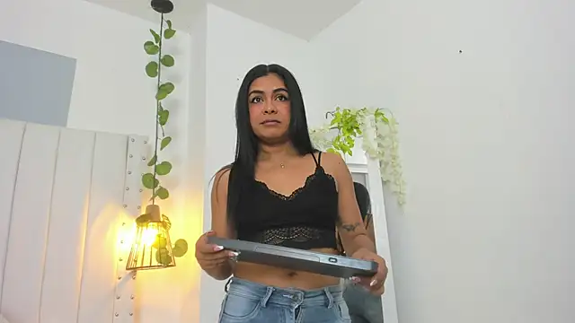 Snapshot of hannah_gray chatting on 10.26.25 hannah gray online show from 10.26.25