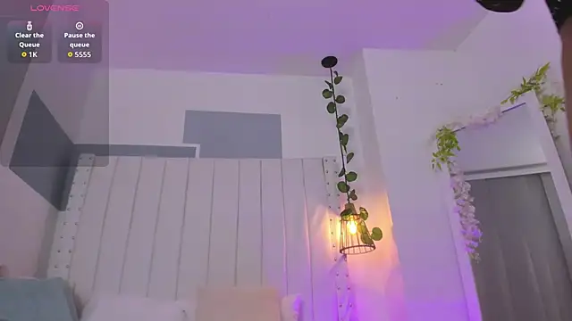 Snapshot of hannah_gray chatting on 10.29.25 hannah gray online show from 10.29.25