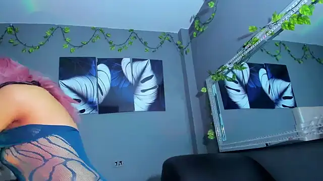 Snapshot of JazirMartinez chatting on 10.13.25 JazirMartinez online show from 10.13.25