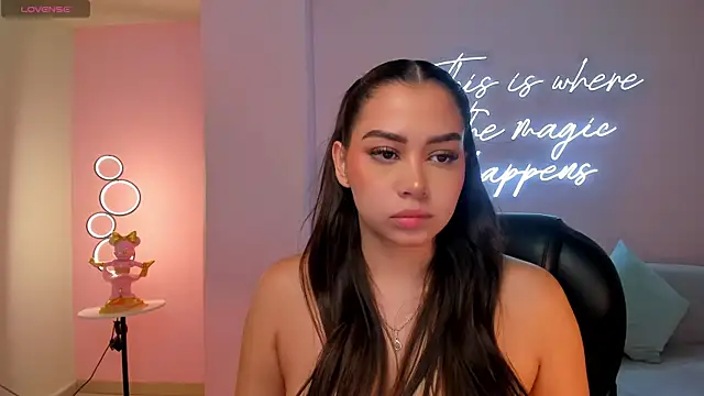 Snapshot of CelestePalmer_ chatting on 10.09.25 CelestePalmer  online show from 10.09.25