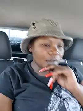 Snapshot of 1Blackertheberry1 chatting on 02.08.25 1Blackertheberry1 online show from 02.08.25