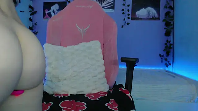Scarlettsrorm online show from 12.30.24