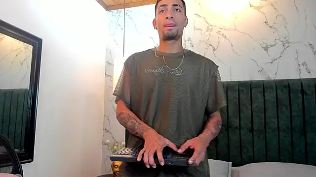 DrakeNeumann online show from 01.30.25