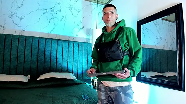 DrakeNeumann online show from 09.20.25