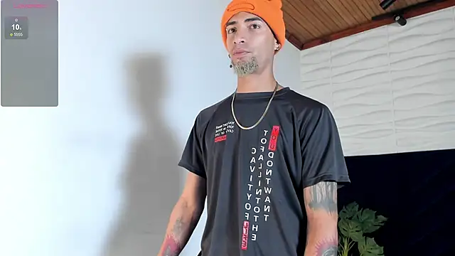 DrakeNeumann online show from 10.04.25