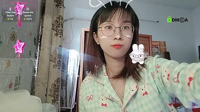 Lili 666 online show from 10.31.25