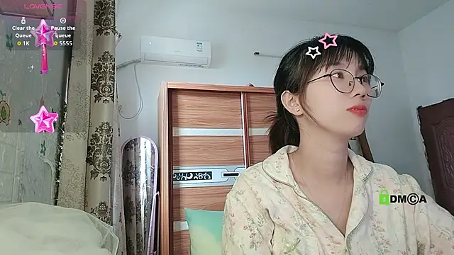 Lili 666 online show from 11.13.25