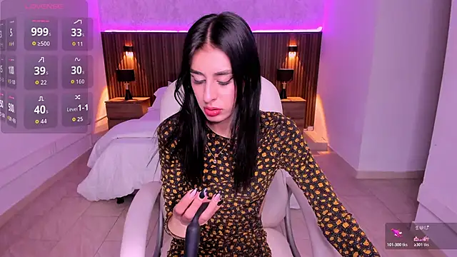 karlaa james online show from 11.05.25