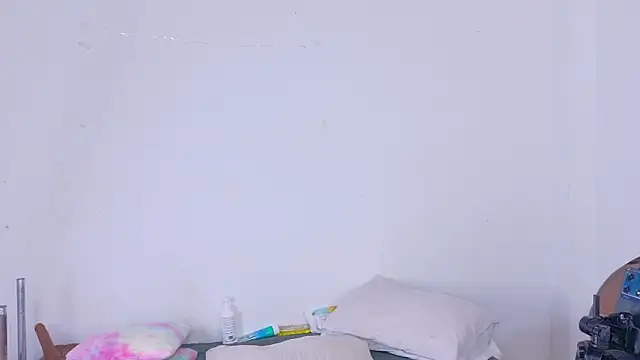 Chleo   online show from 11.12.25