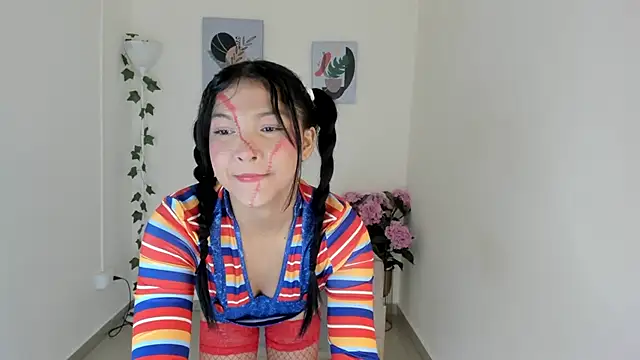 Charlothe capell online show from 10.18.25