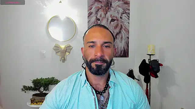 Snapshot of mr_maik chatting on 12.14.24 mr maik online show from 12.14.24