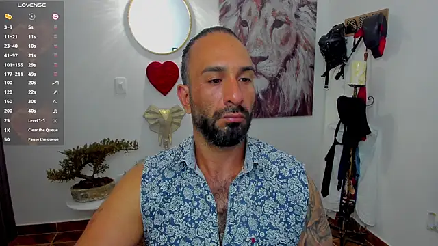 Snapshot of mr_maik chatting on 02.26.25 mr maik online show from 02.26.25