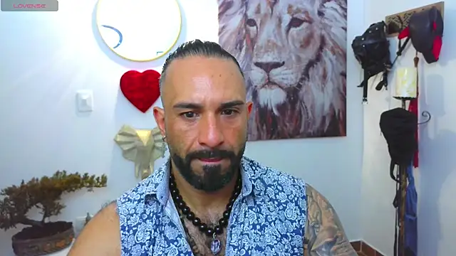 Snapshot of mr_maik chatting on 03.02.25 mr maik online show from 03.02.25