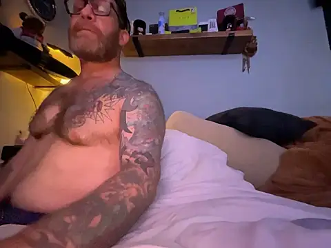 Tattooednakedguy online show from 04.06.26