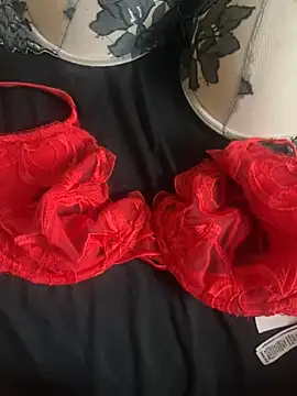 alia1996 online show from 02.25.25