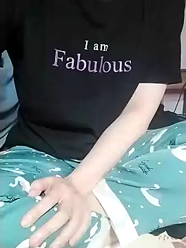 Snapshot of ngoclothingoc9en chatting on 03.13.25 ngoclothingoc9en online show from 03.13.25