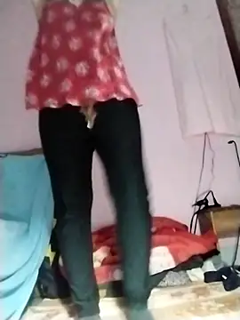 Snapshot of ngoclothingoc9en chatting on 03.19.25 ngoclothingoc9en online show from 03.19.25