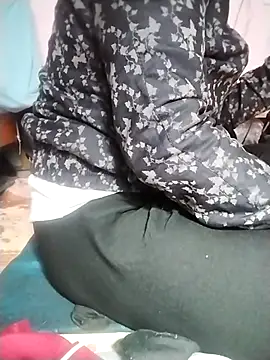 Snapshot of ngoclothingoc9en chatting on 03.19.25 ngoclothingoc9en online show from 03.19.25