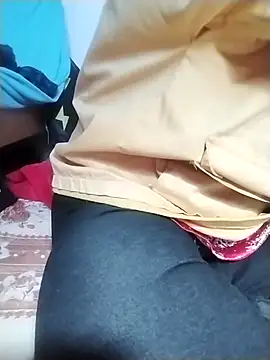 Snapshot of ngoclothingoc9en chatting on 03.20.25 ngoclothingoc9en online show from 03.20.25