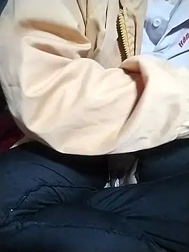 Snapshot of ngoclothingoc9en chatting on 03.21.25 ngoclothingoc9en online show from 03.21.25