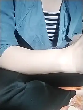 Snapshot of ngoclothingoc9en chatting on 03.22.25 ngoclothingoc9en online show from 03.22.25