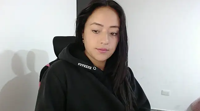 jjulietha95 online show from 01.20.25
