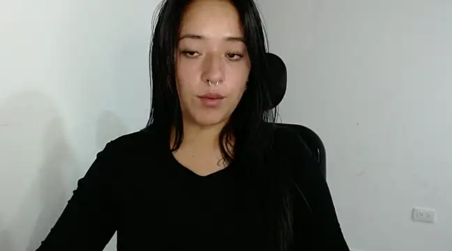 jjulietha95 online show from 01.26.25