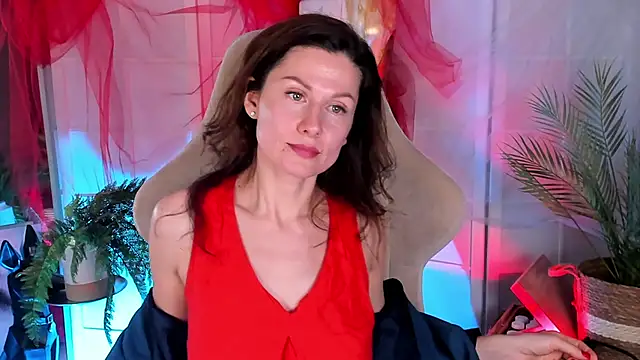 April o Nill online show from 11.18.25