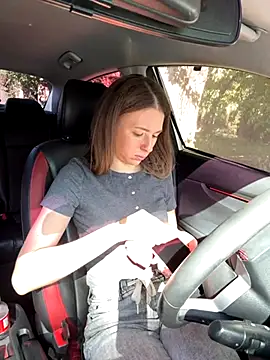 Marii Ann online show from 09.22.25