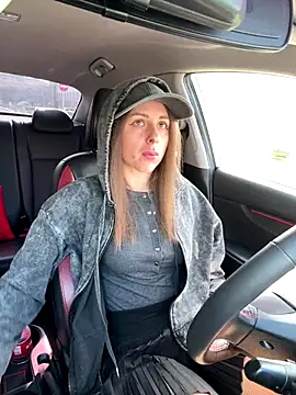 Marii Ann online show from 10.17.25