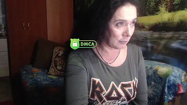 Snapshot of RositaSky chatting on 12.12.24 RositaSky online show from 12.12.24
