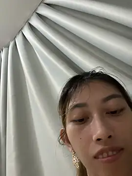 Snapshot of cave18hot chatting on 02.22.25 cave18hot online show from 02.22.25