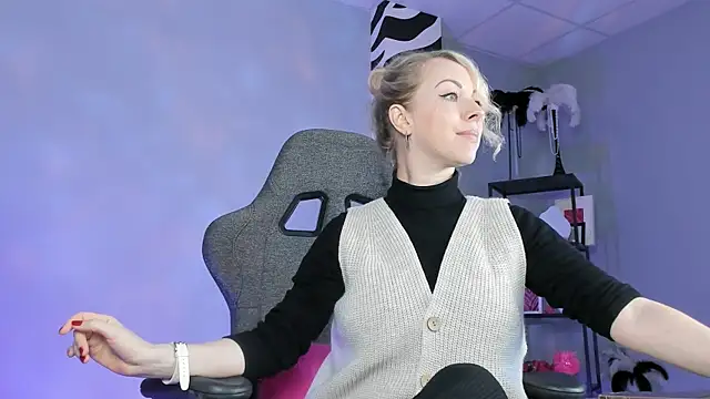 LylithSkye online show from 01.17.26