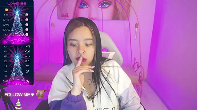 Mia Lopez  online show from 12.02.24