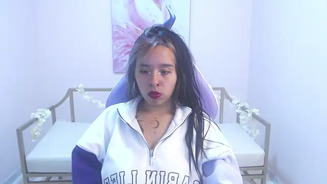 Mia Lopez  online show from 12.09.24