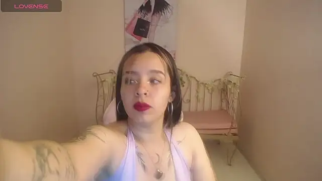 Mia Lopez  online show from 01.08.25