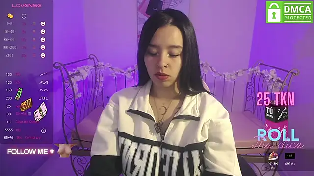 Mia Lopez  online show from 02.27.25