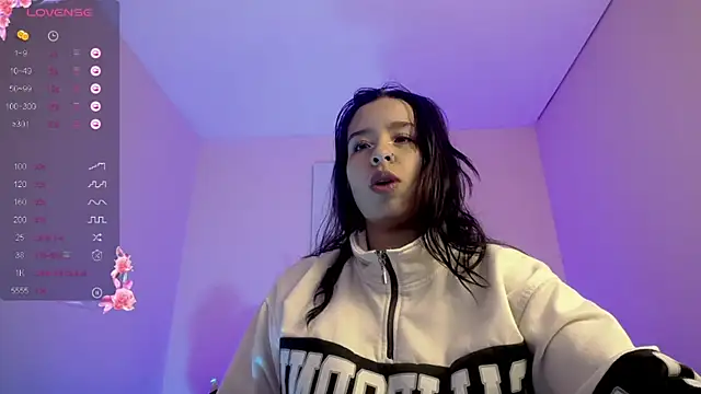 Mia Lopez  online show from 09.11.25