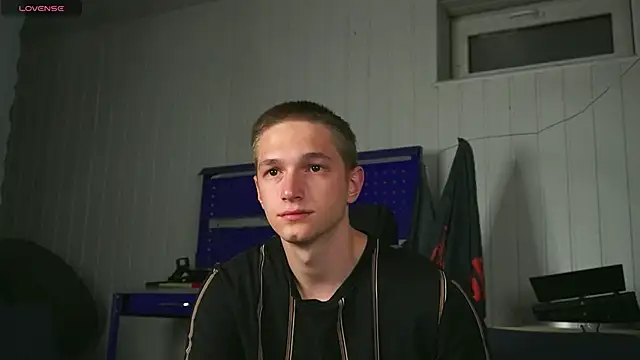 dustyn fox online show from 09.30.25