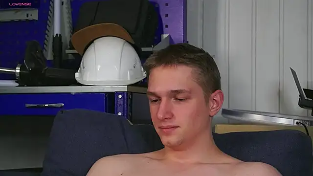 Snapshot of dustyn_fox chatting on 01.16.26 dustyn fox online show from 01.16.26